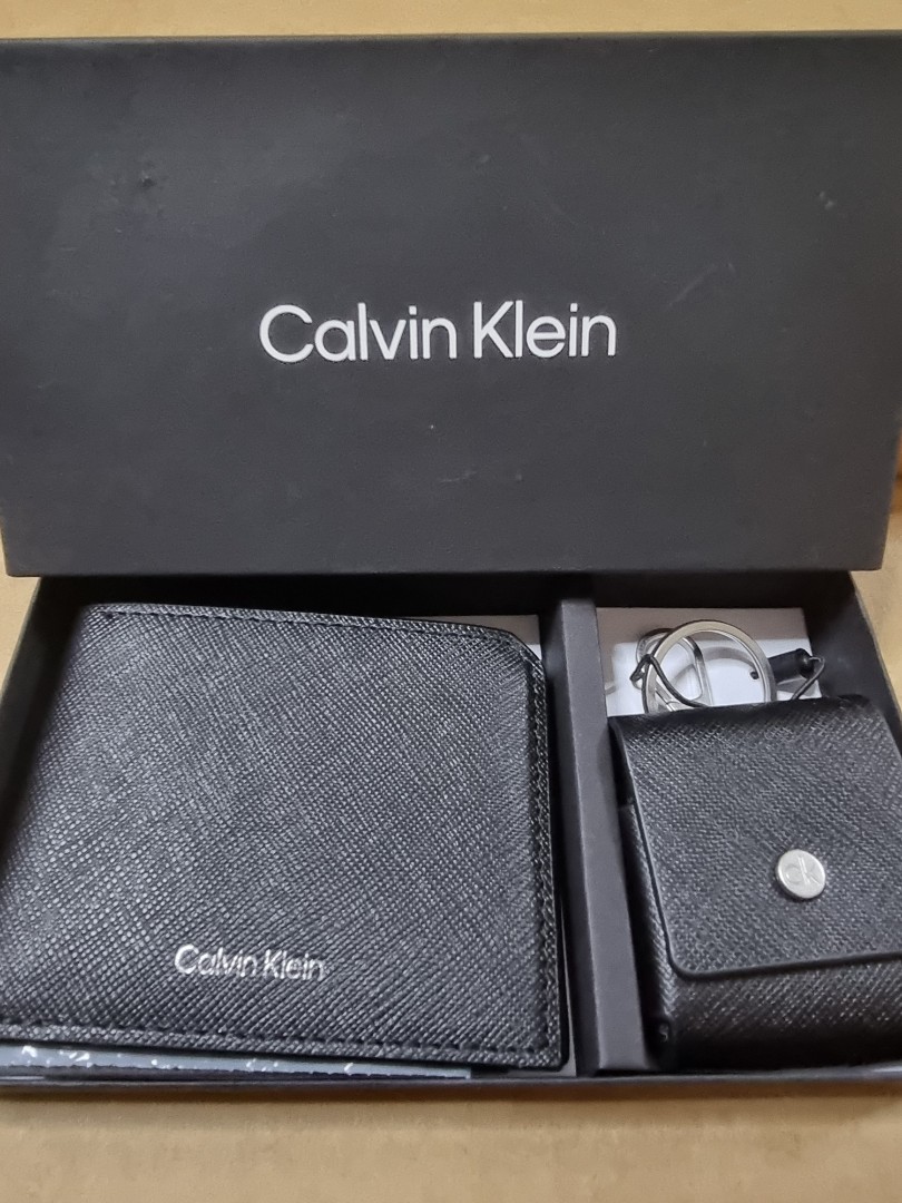 Calvin Klein Saffiano Leather Wallet & Airpod Case, Men's Fashion, Watches  & Accessories, Wallets & Card Holders on Carousell