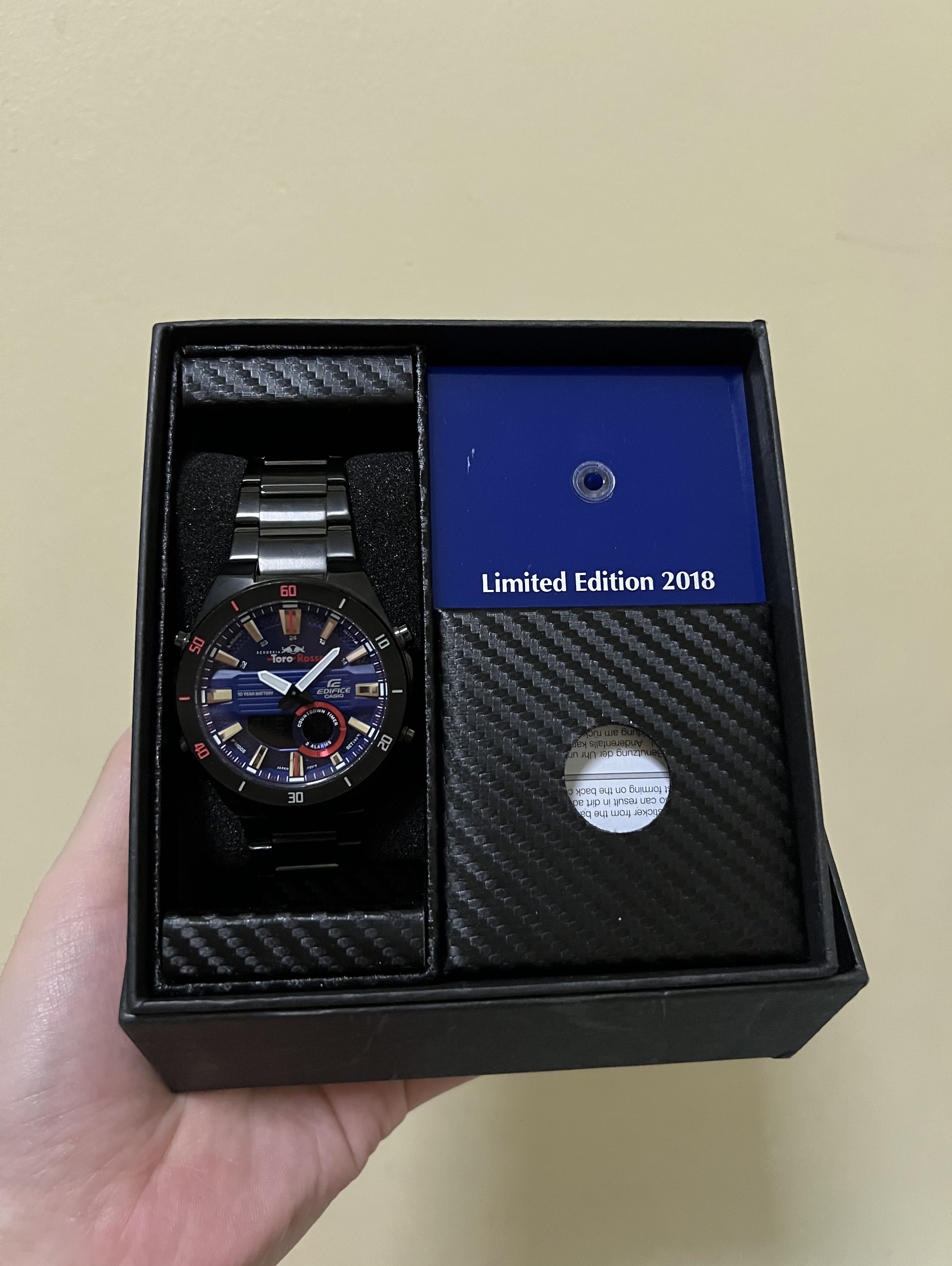 Casio edifice toro hotsell rosso limited edition 2018