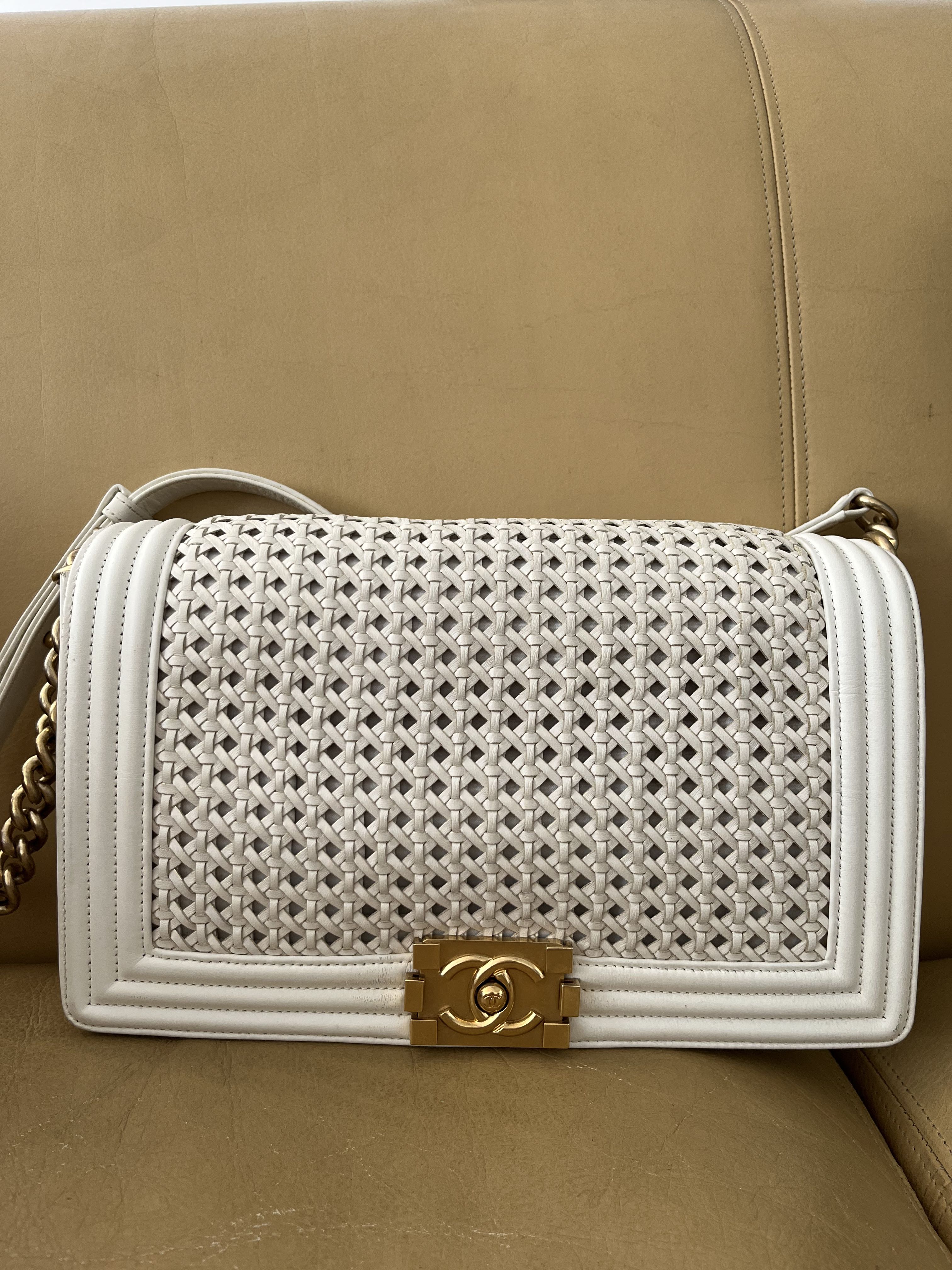 Chanel medium hotsell boy bag dimensions