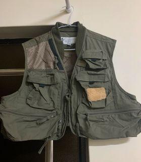 Columbia短版軍綠漁夫機能背心#Columbia #漁夫背心#戰術背心