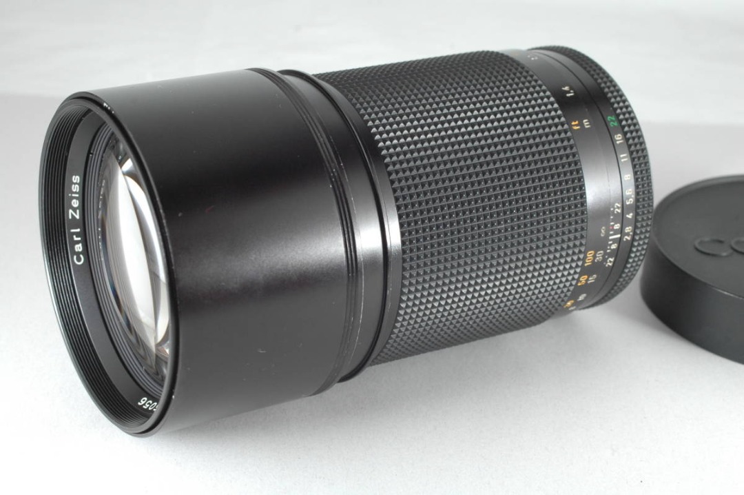 定期入れの CONTAX Carl Zeiss Sonnar 180mm F2.8 MMJ レンズ(単焦点