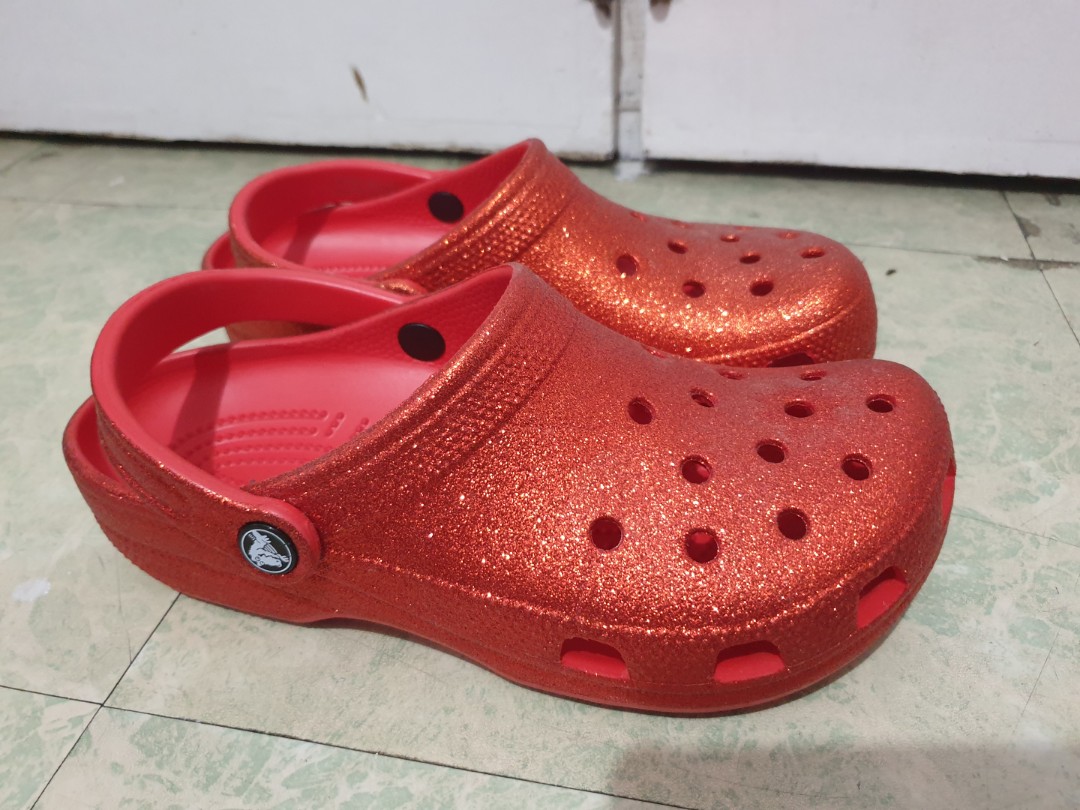 Red hotsell sparkly crocs