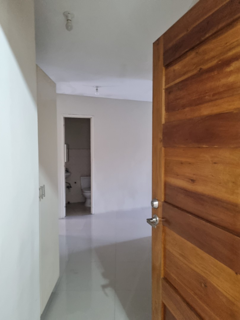 (Category: ) located in . Submitted by decastroapt (Listing ID 1174956820, Image 1). Description: .