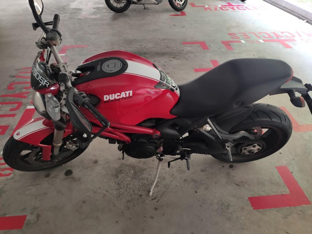 Ducati hotsell monster 2031