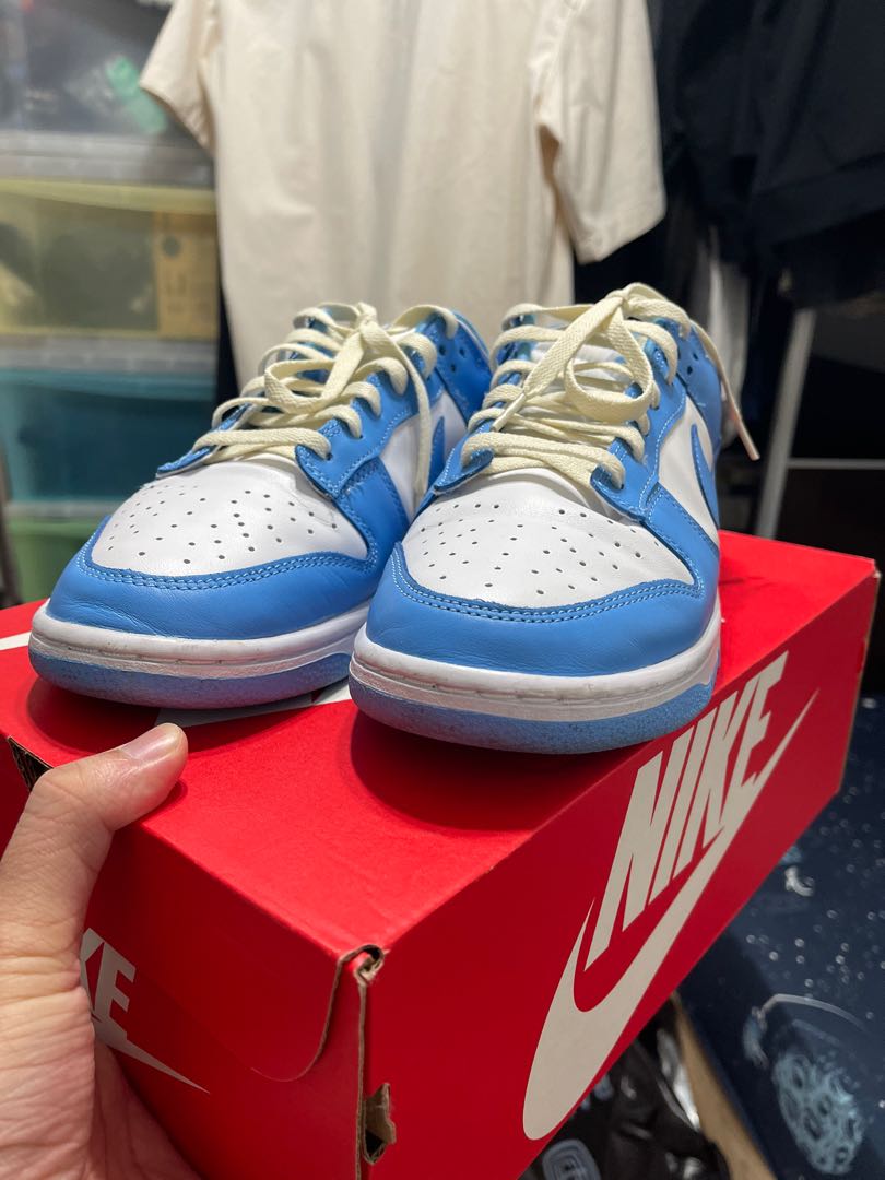 dunk low unc red