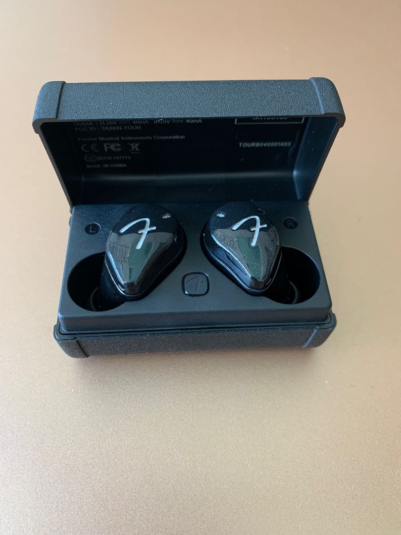 Fender Tour Wireless Earphones, Audio, Earphones on Carousell