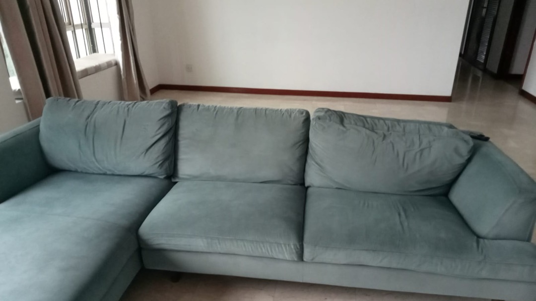 Free give away, Furniture & Home Living, Furniture, Sofas on Carousell