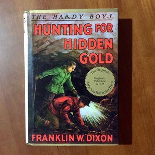 Hardy Boys: Hunting For Hidden Gold by Franklin W. Dixon (Applewood Edition)