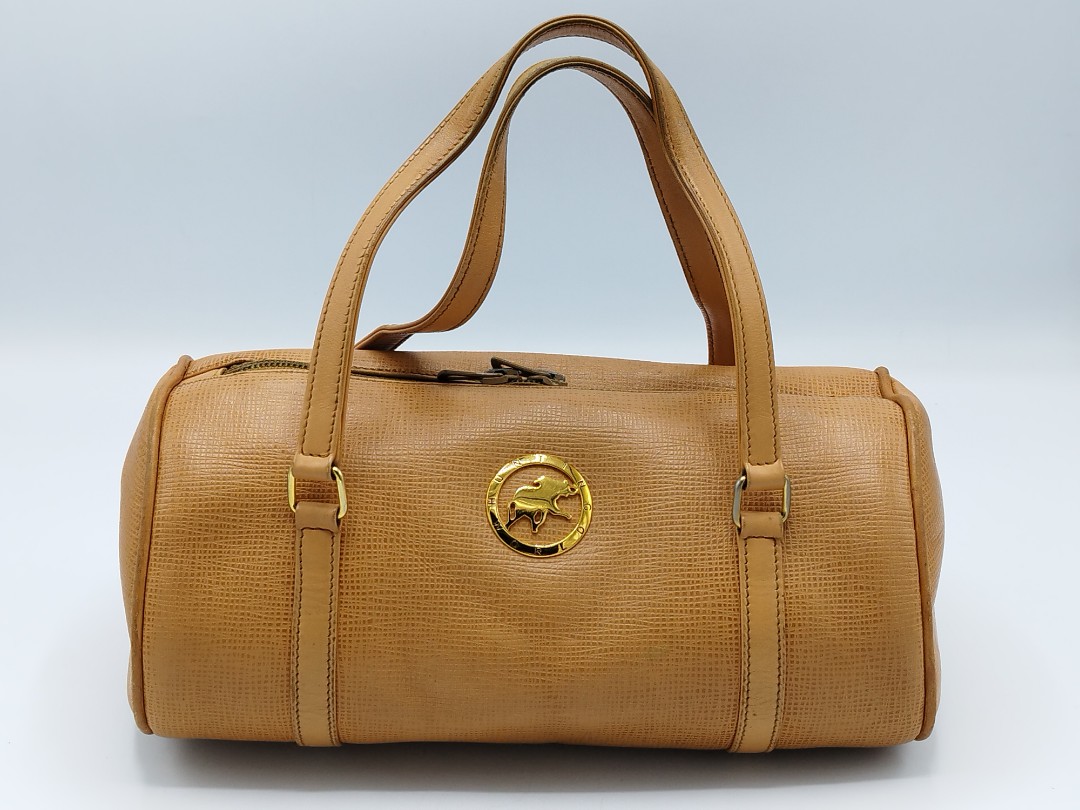 Hunting World Leather Barrel bag, Luxury, Bags & Wallets on Carousell