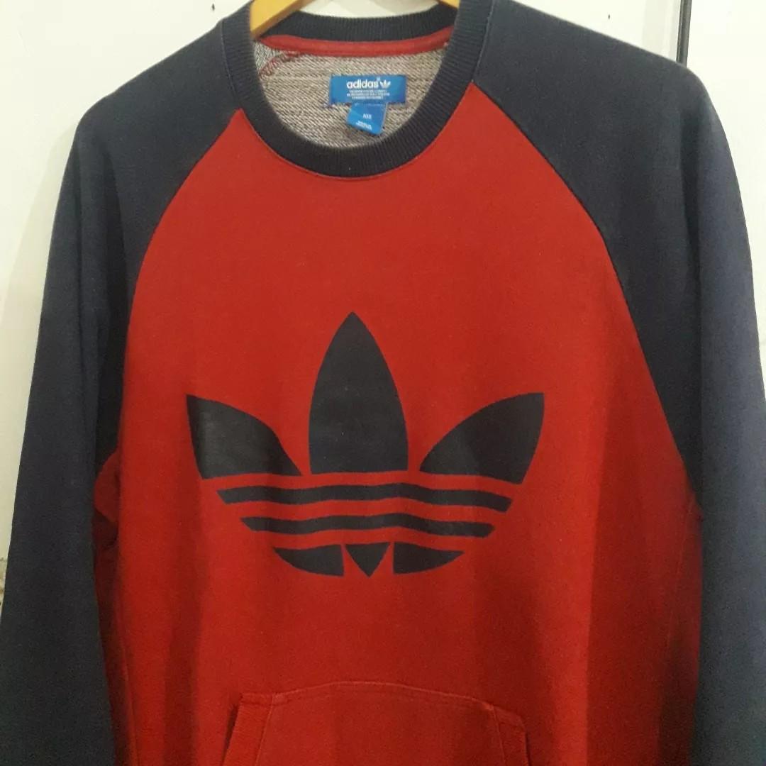 jaket sweater adidas merah Fesyen Pria Pakaian Atasan di Carousell