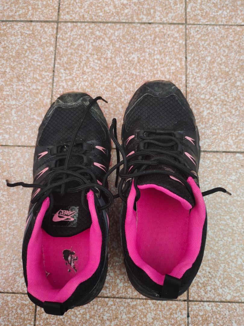 Kasut clearance hiking bata