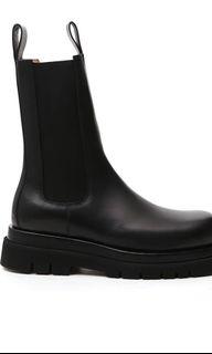 Lug Chelsea boots