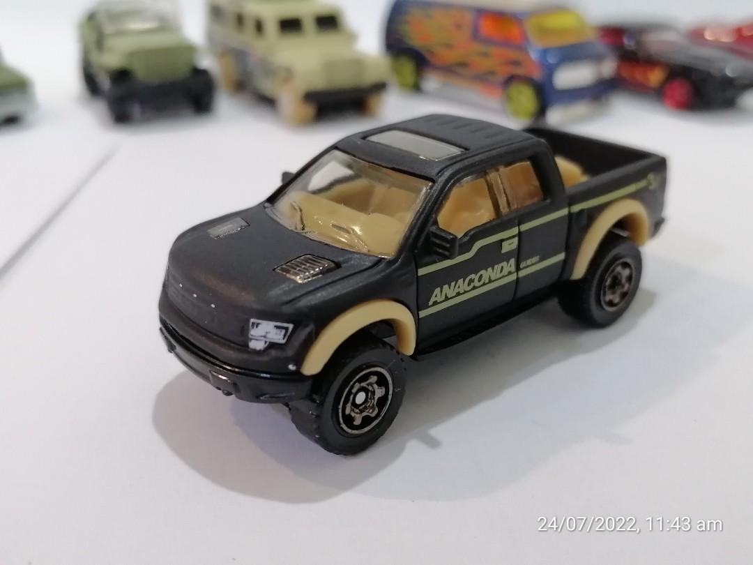 Matchbox 2022 5 Pack City Adventure III 2010 Ford F-150 SVT Raptor