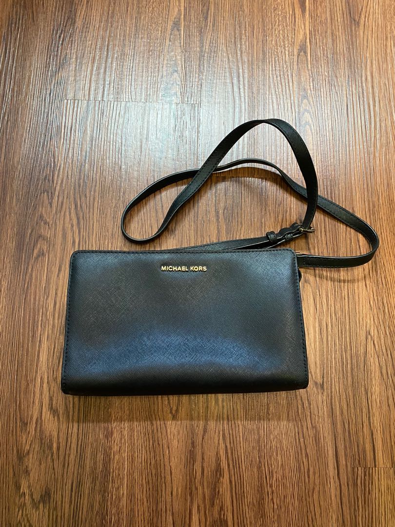 Michael Kors black crossbody bag, Women's Fashion, Bags & Wallets