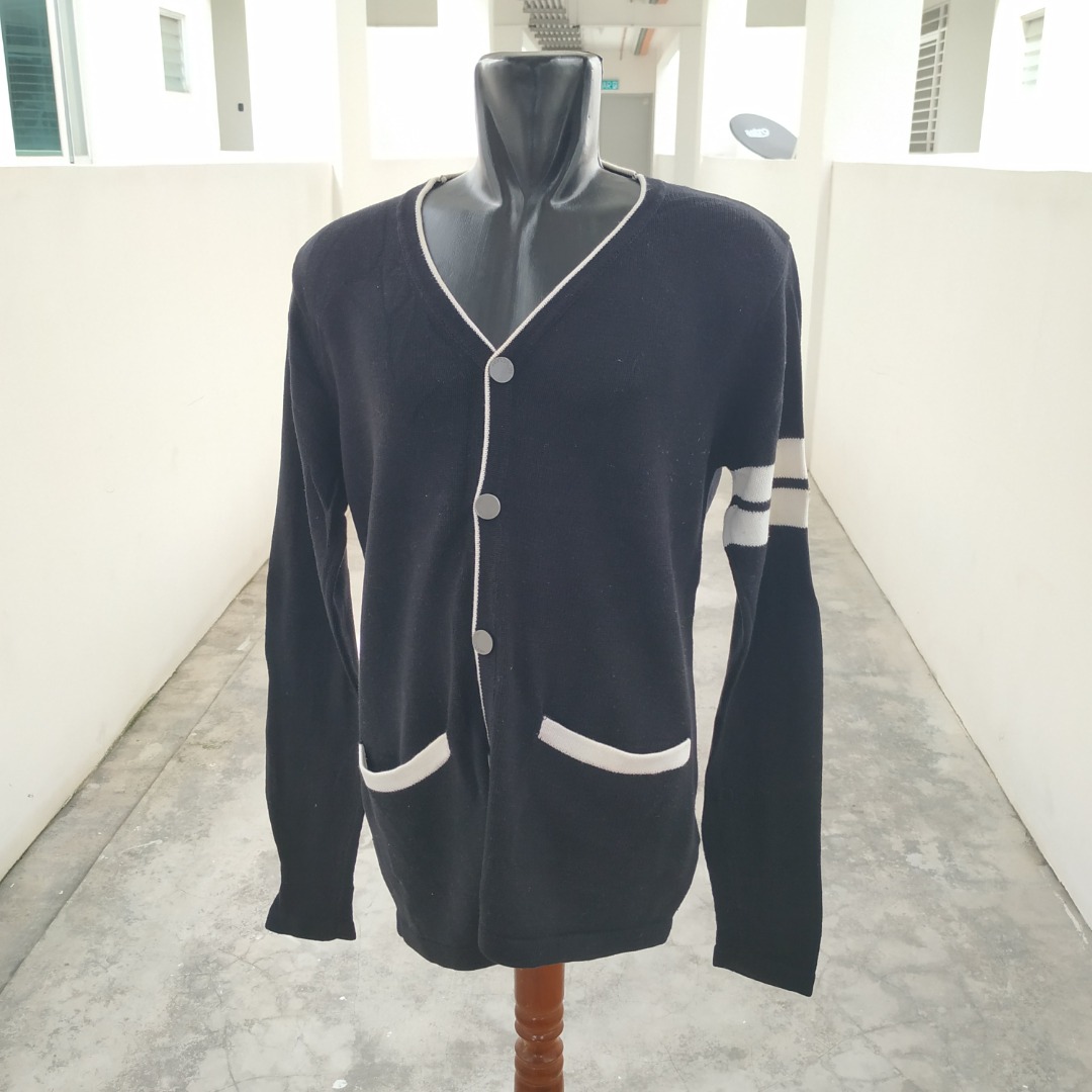 MONCLER CARDIGAN VINTAGE MADE IN PORTUGAL LUXURY WEAR GRAILED MEN