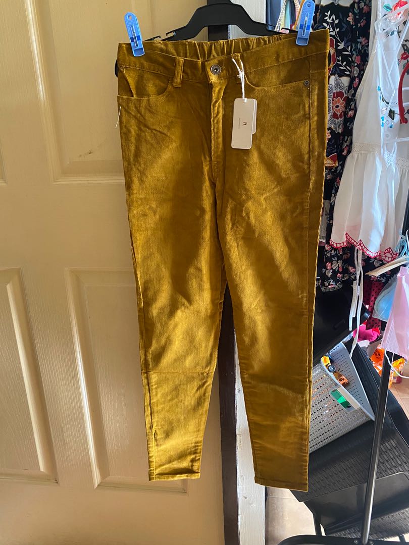 Mustard jeans, Women's Fashion, Bottoms, Jeans on Carousell