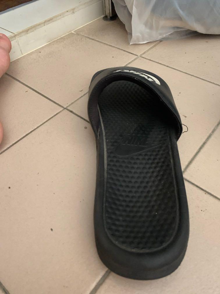 Nike sliders size 2 sales