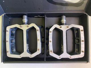Nukeproof Sam Hill pro pedal