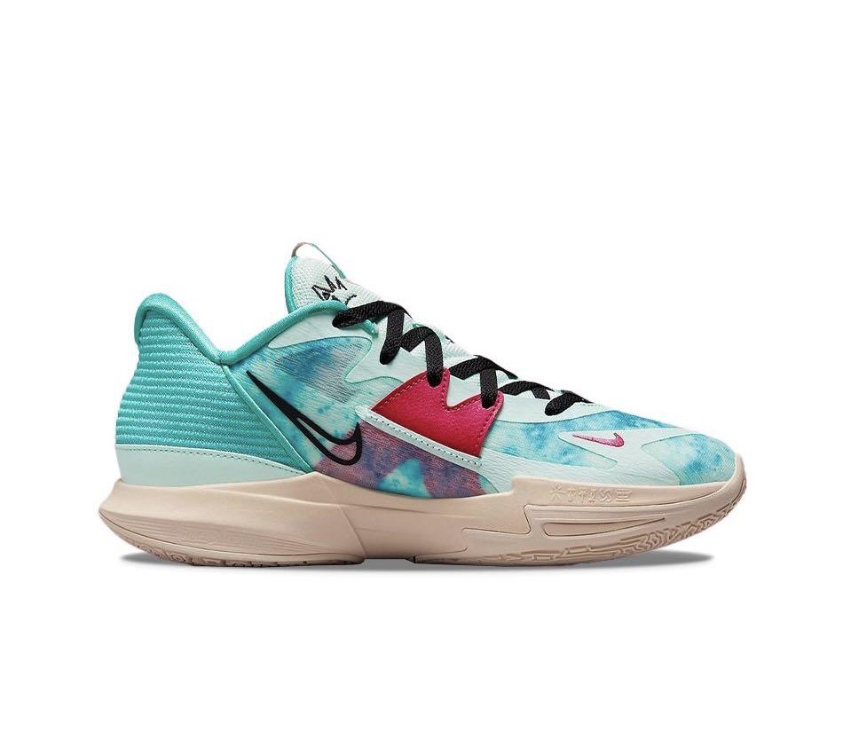 Kyrie 5 store pre order