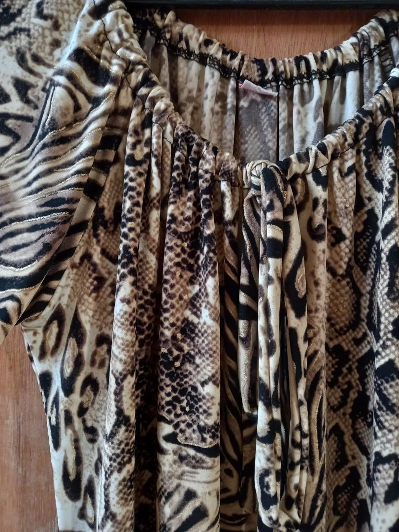 RAVE Animal Print Blouse (Category: Blouses) located in Calamba. Submitted by se_asells (Listing ID 1175022554, Image 2). Description: Fits S - M! 20.5" L 15" W °Color may vary due to lighting °Item is washed before shipment °Click 'Make Offer' to get | NO CANCELLATION °Payment before shipment Can give discount for 3 or more purchases! Feel free to send a chat for questions!.