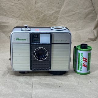 （分類：）位於 。 由 lovinghalfframecamera 提交（商品編號 1174966053，圖片 1）。簡介： 。
