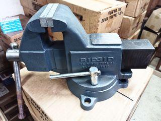 Ridgid H.D Bench Vice Swivel Base 3.5" X 5" # 35F- SN (made in u.s.a)