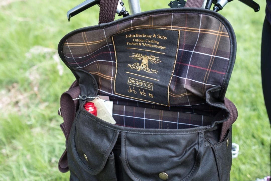 激安ブランド Brompton BROMPTON - Barbour YouTube Tarras bag バッグ