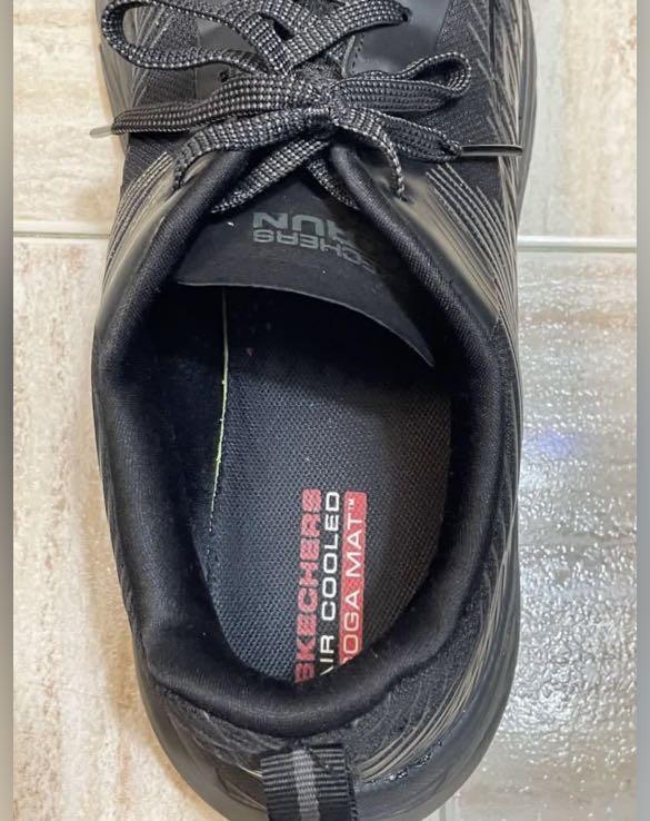 Skechers air cooled memory foam 8 oz sales