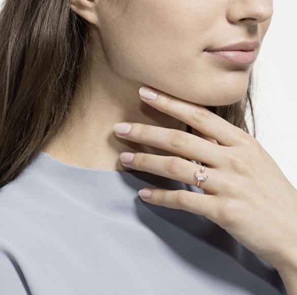 Penelope cruz moonsun ring best sale