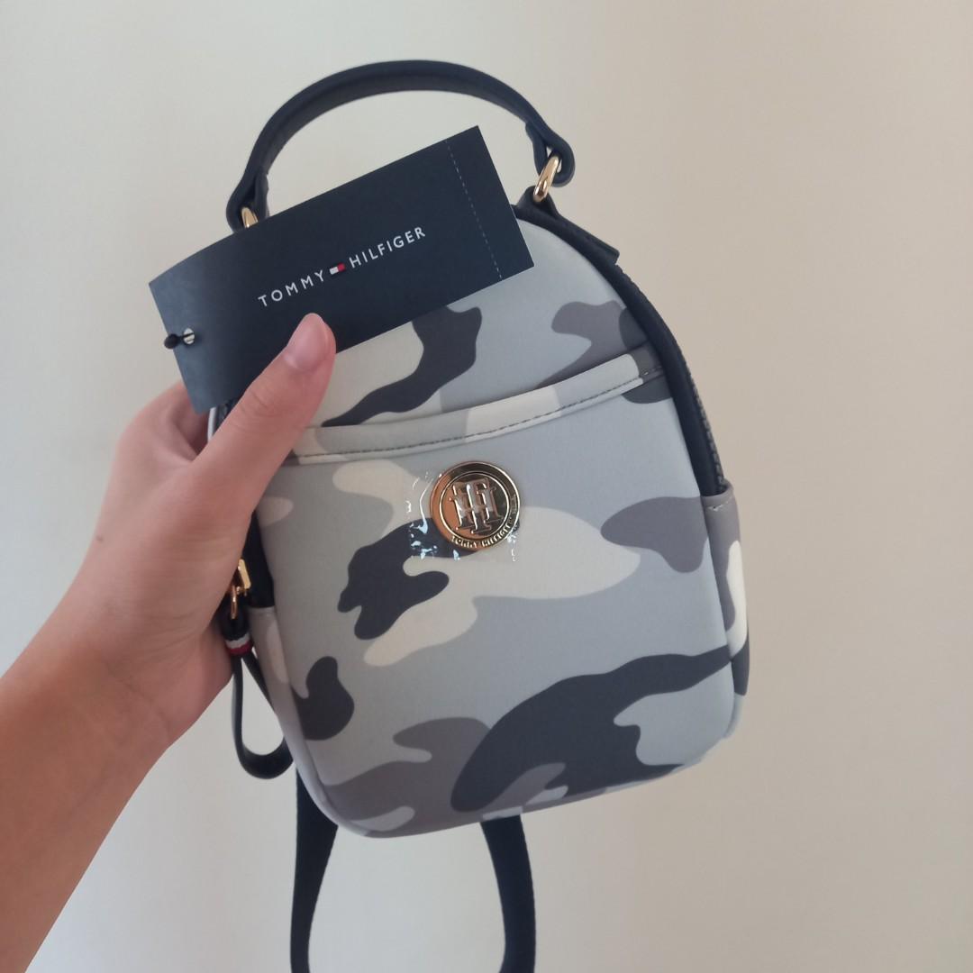 TOMMY HILFIGER MINI CROSSBODY BAG