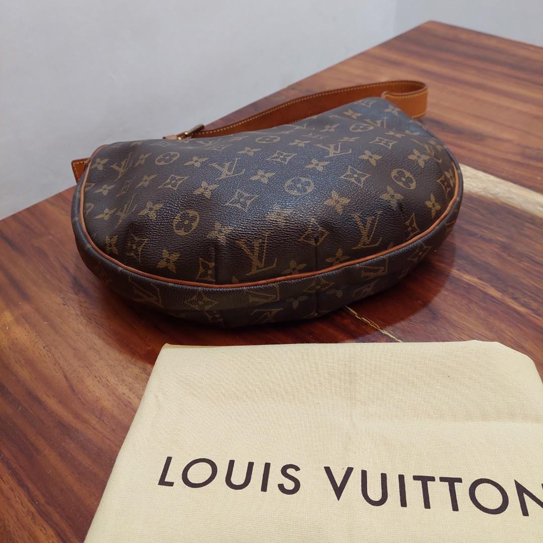 Vintage pieces: The Louis Vuitton Croissant - Vintasje