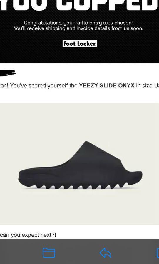Yeezy Slide Onyx, Men's Fashion, Footwear, Sneakers on Carousell