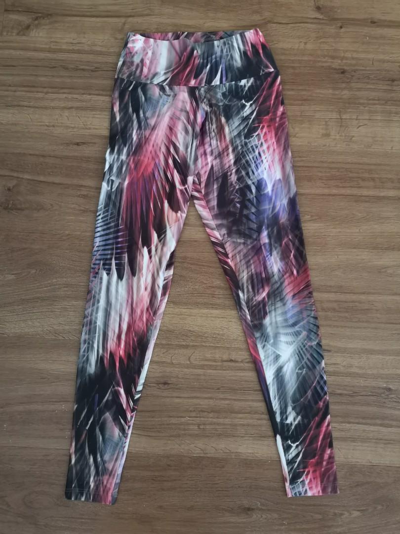 Yoga pants for sale, Women's Fashion, Activewear on Carousell