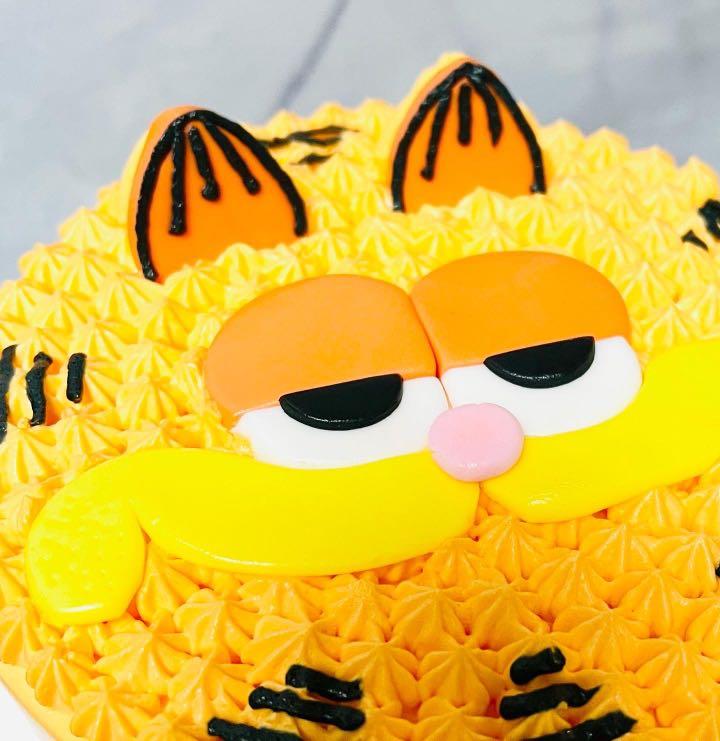 Buy Garfield Cat Face Designer Cake Online in Delhi NCR : Fondant Cake  Studio