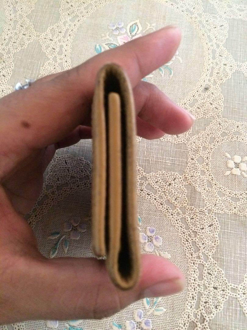 Authentic Gucci key holder (Category: Luxury Bags & Wallets) located in Santa Maria. Submitted by mikavillaflor4 (Listing ID 1175141320, Image 2). Description: Issue kindly check the posted pictures Authentic Gucci key holder .