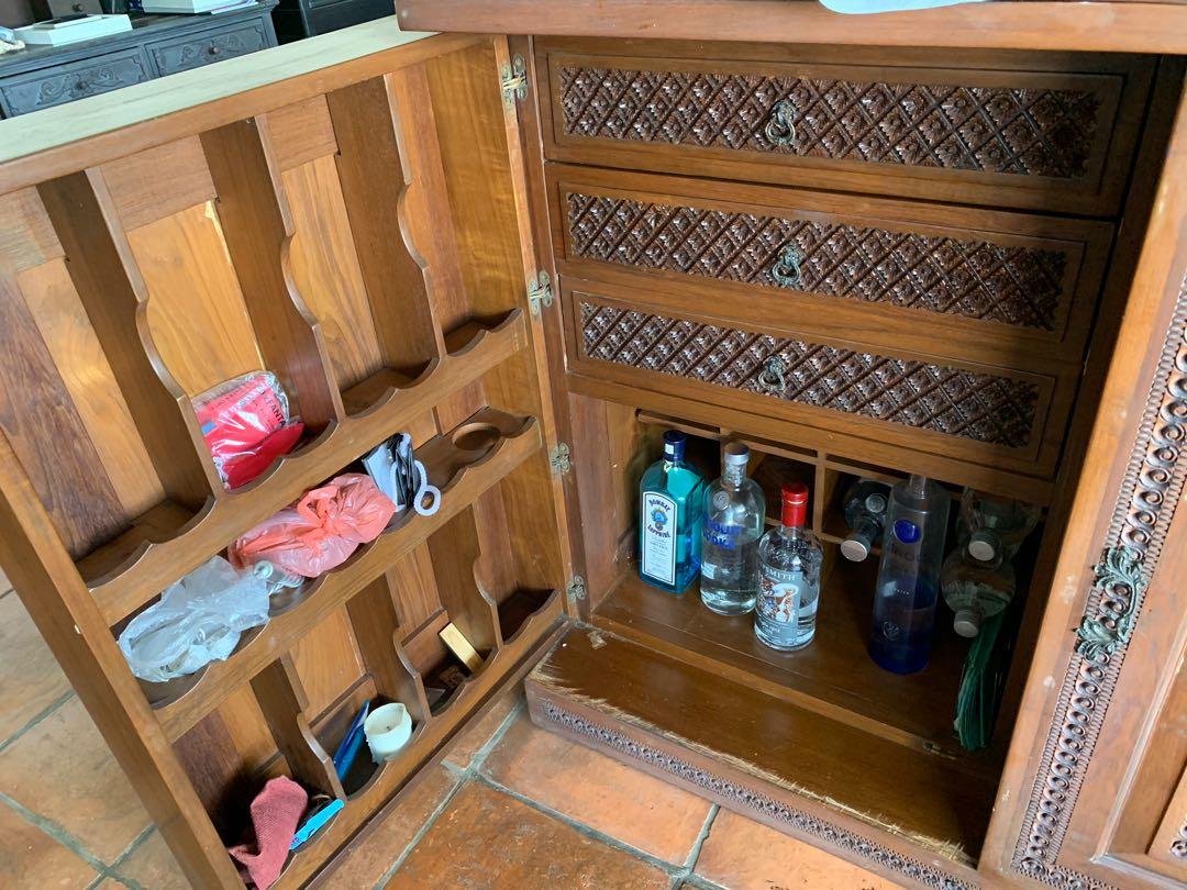 Beautiful antique wine for sale !, Furniture & Home Living