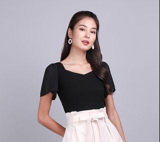 BNWT LilyPirates Zara Top , Black, in Size L Large
