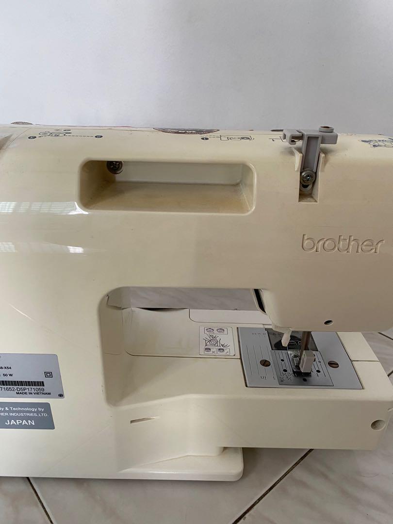 Brother L14 Sewing Machine, Hobbies & Toys, Stationery & Craft, Craft