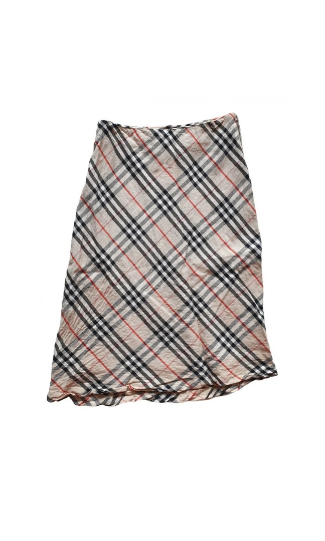 Burberry Classic Nova Checkered Skirt Y2K, Luxury, Apparel on Carousell