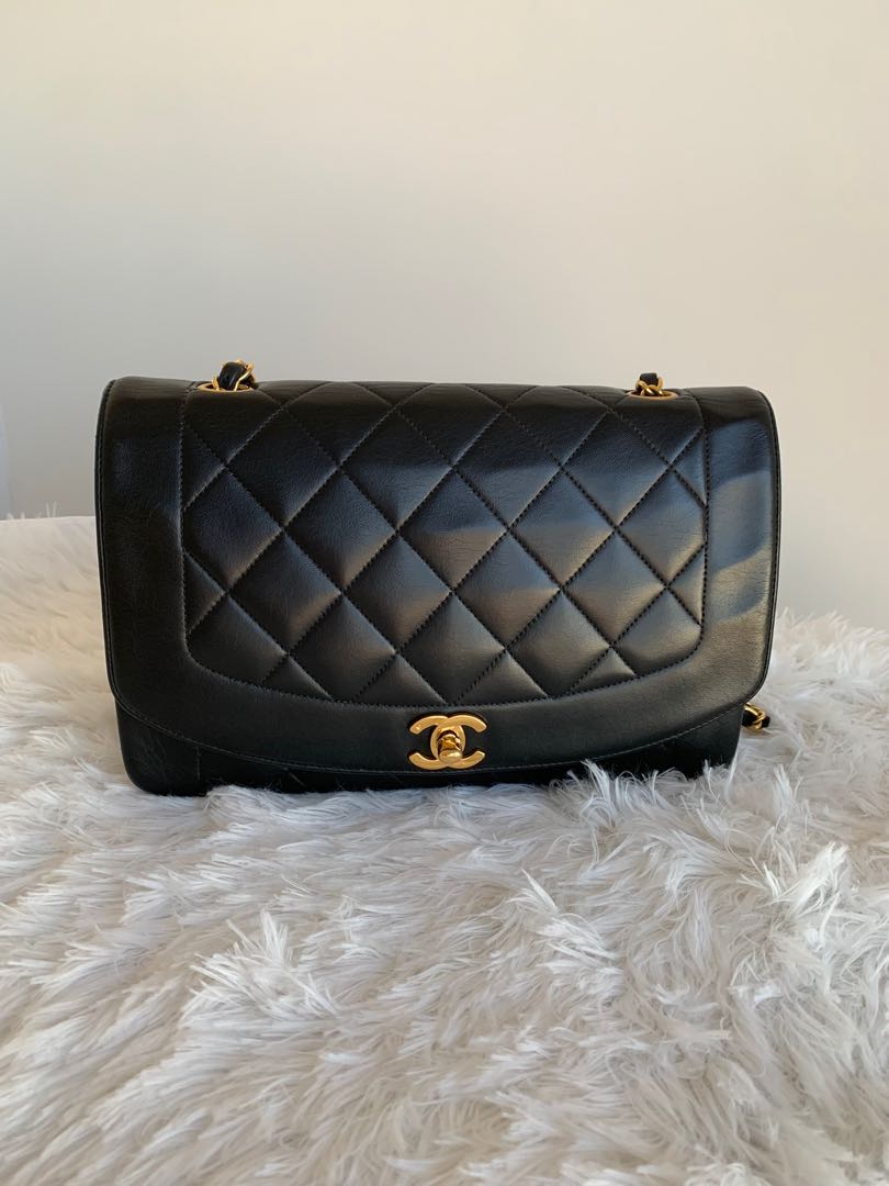 Chanel Diana Medium Vintage 25cm , Women's Fashion, Bags & Wallets