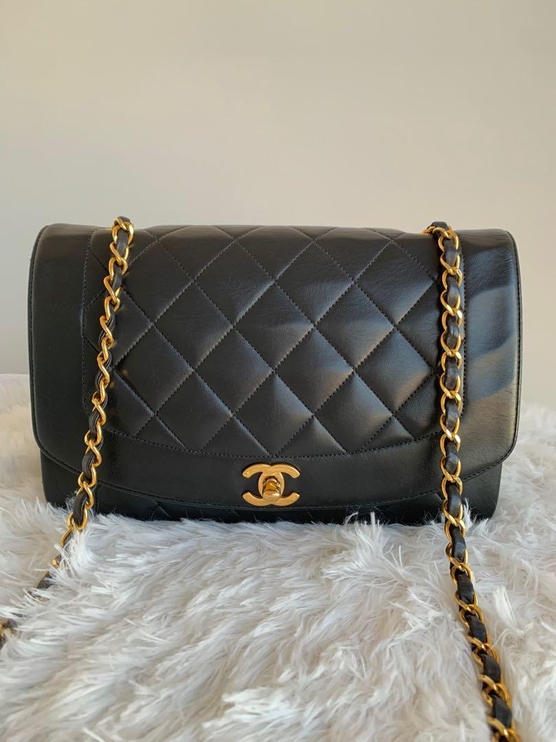 Chanel Diana Medium Vintage 25cm , Women's Fashion, Bags & Wallets