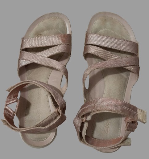 clarks trigenic sandals