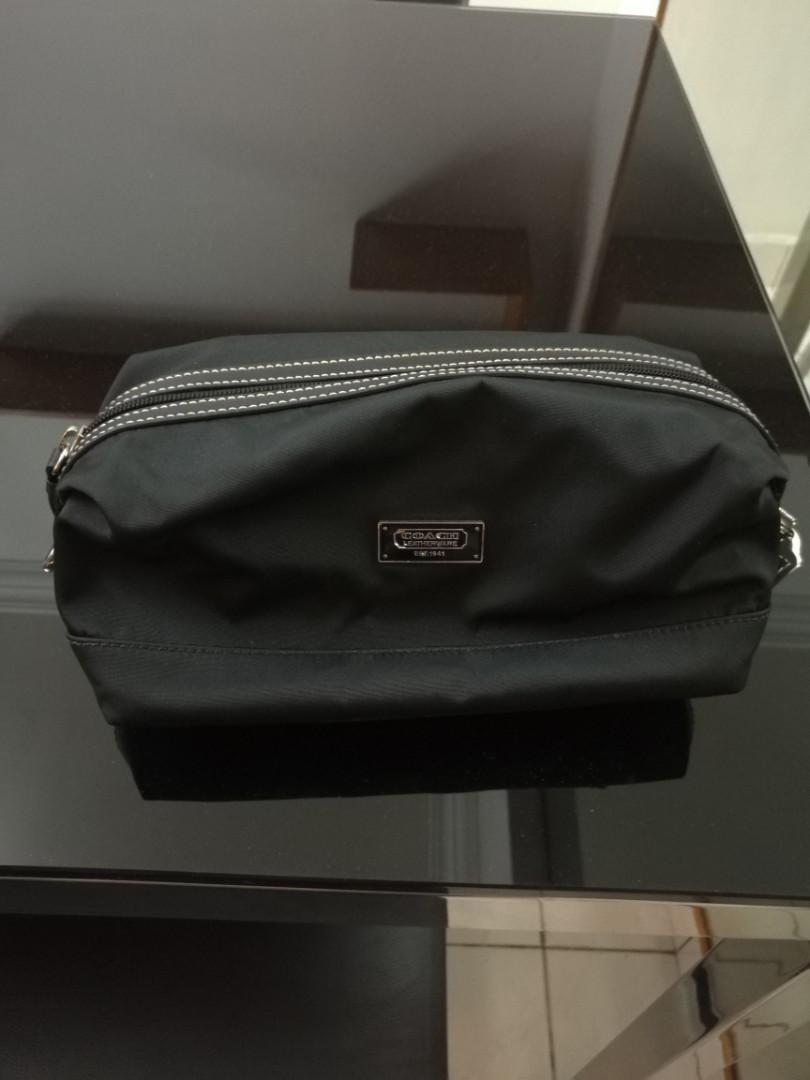 Coach toiletries bag shop