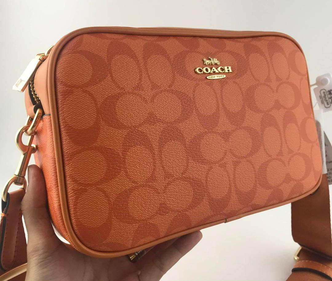 COACH JAMIE CAMERA BAG IN BLOCKED SIGNATURE CANVAS, Women's Fashion