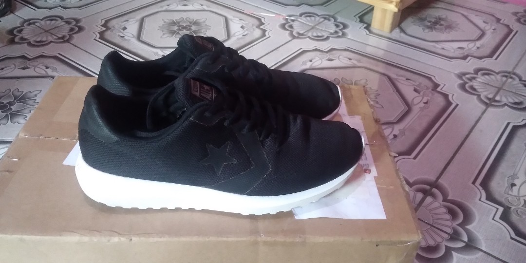 converse auckland ultra zeus Fesyen Pria Sepatu Sneakers di Carousell