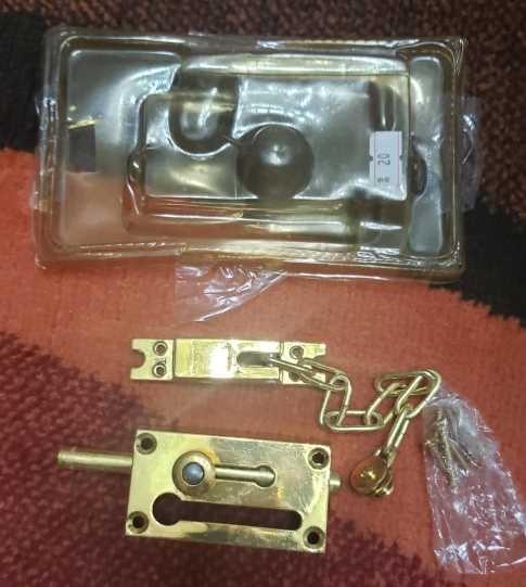 Door Hinge stainless & Door Latch, 150.00pesos (Category: Locks, Doors & Gates) located in Makati City. Submitted by eliaaas (Listing ID 1175158829, Image 3). Description: Door Hinge stainless & Door Latch, 150.00pesos Selling 2 items-- *1 pc. - Door Hinge full stainless steel, heavy duty no screws *1 pc. - Door latch, chain door guard brass, with screws NEW, never used Pay thru GCash or pay-on-pickup. Buyer shall arrange booking, pickup/delivery