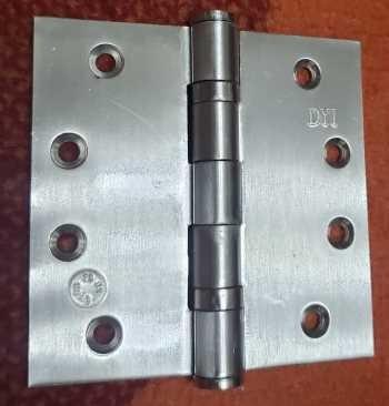 Door Hinge stainless & Door Latch, 150.00pesos (Category: Locks, Doors & Gates) located in Makati City. Submitted by eliaaas (Listing ID 1175158829, Image 2). Description: Door Hinge stainless & Door Latch, 150.00pesos Selling 2 items-- *1 pc. - Door Hinge full stainless steel, heavy duty no screws *1 pc. - Door latch, chain door guard brass, with screws NEW, never used Pay thru GCash or pay-on-pickup. Buyer shall arrange booking, pickup/delivery