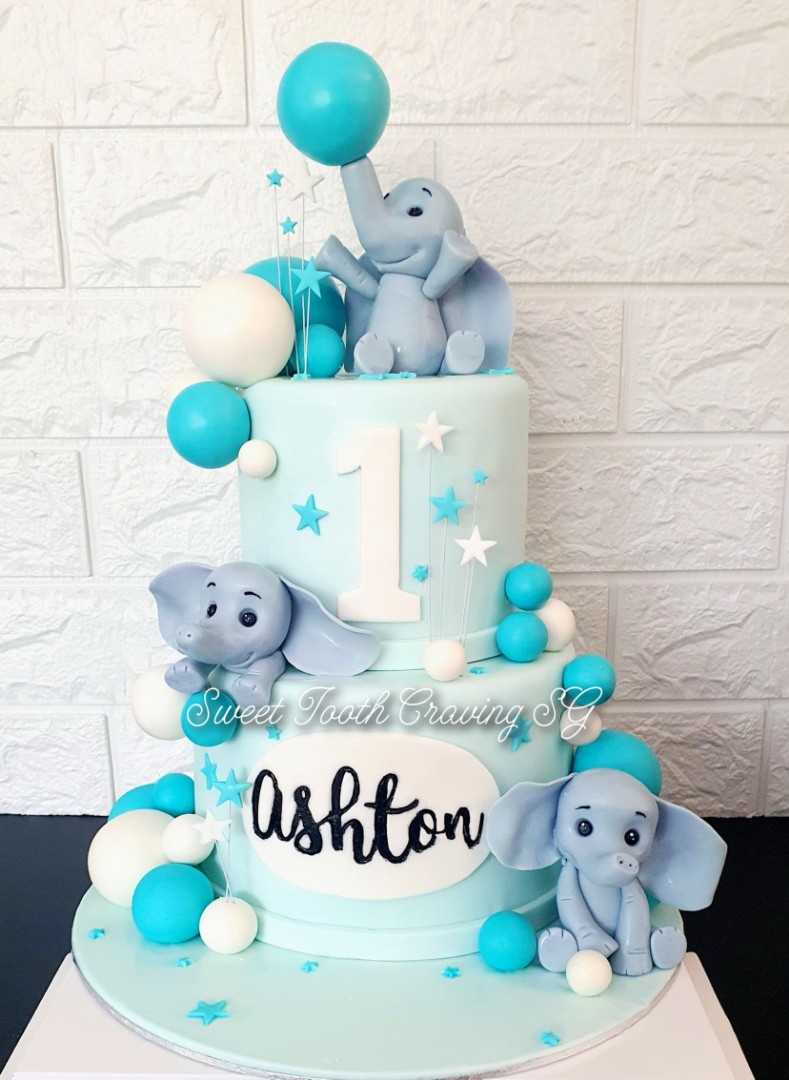 Elephant and Stars Cake | Three Elephants Cake | Elephant Theme Cake –  Liliyum Patisserie & Cafe