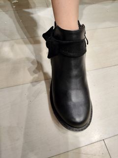 (Category: ) located in . Submitted by shopkeepers (Listing ID 1175209824, Image 1). Description: .