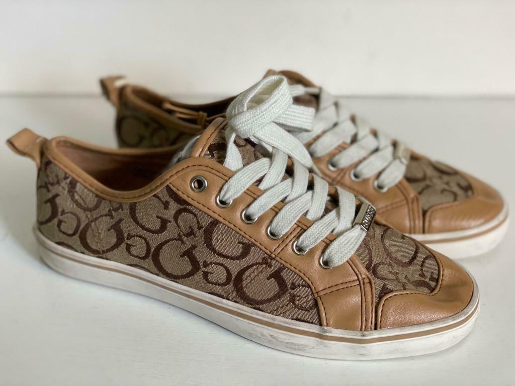Guess shop canvas shoes